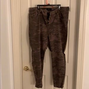 Lucky Brand Camo Leggings